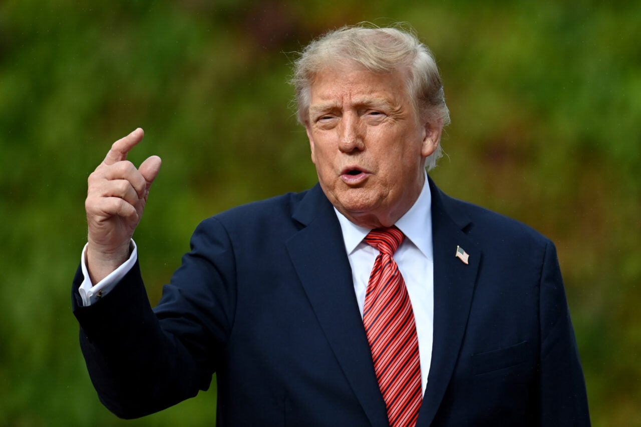 Дональд Трамп “Хиймэл оюун ухааны хүчин” байгуулж, салбарын асуудал хариуцсан тэргүүнийг томилно