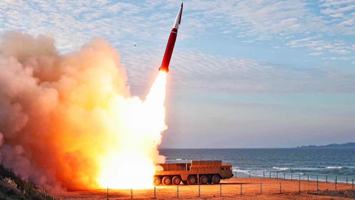 Умард Солонгос шинэчилсэн хувилбарын “Hwasong-11Ma” гиперсоник пуужингаа туршжээ