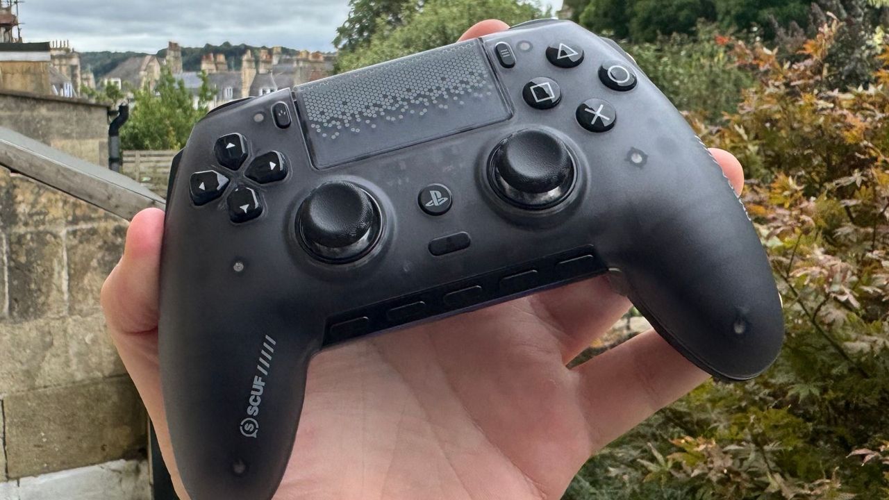 Scuf Omega хянагчийн тойм: Өндөр үнэ болон гүйцэтгэлийн тэнцвэр
