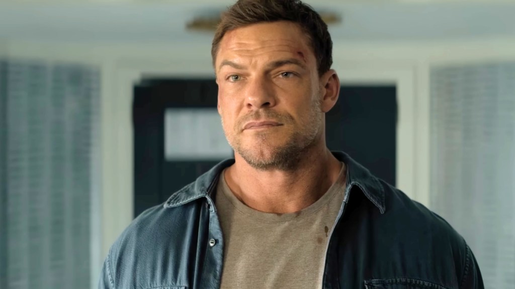 Prime Video-ийн жагсаалтыг тэргүүлсэн Neagley цувралын амжилтын талаар Алан Ритчсон байр сууриа илэрхийллээ