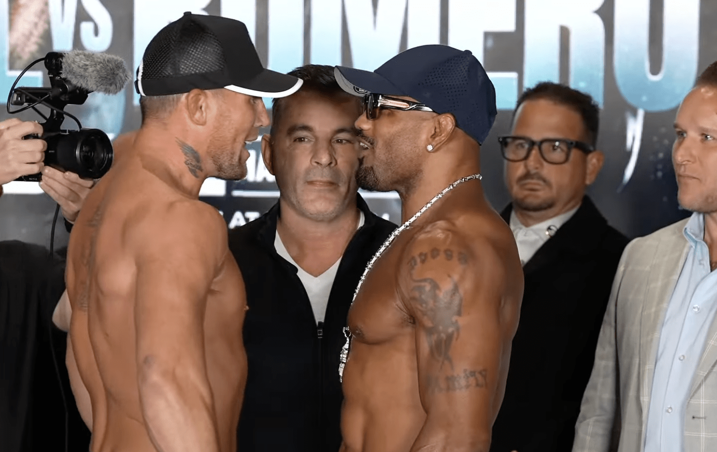 Даррен Тилл болон Йоэль Ромеро нар BKFC 94 тулааны өмнөх жин үзэх ёслол дээр нүүр туллаа