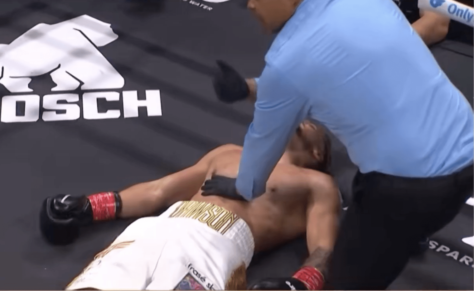 Луис Рассел “Misfits Boxing” холбоонд хийсэн анхны тулаандаа хүнд цохилтоор ялалт байгууллаа