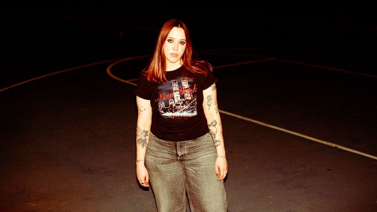 Soccer Mommy хоёр жилийн дараа шинэ синглээ гаргаж, аялан тоглолтоо эхлүүлэхээр зэхэж байна