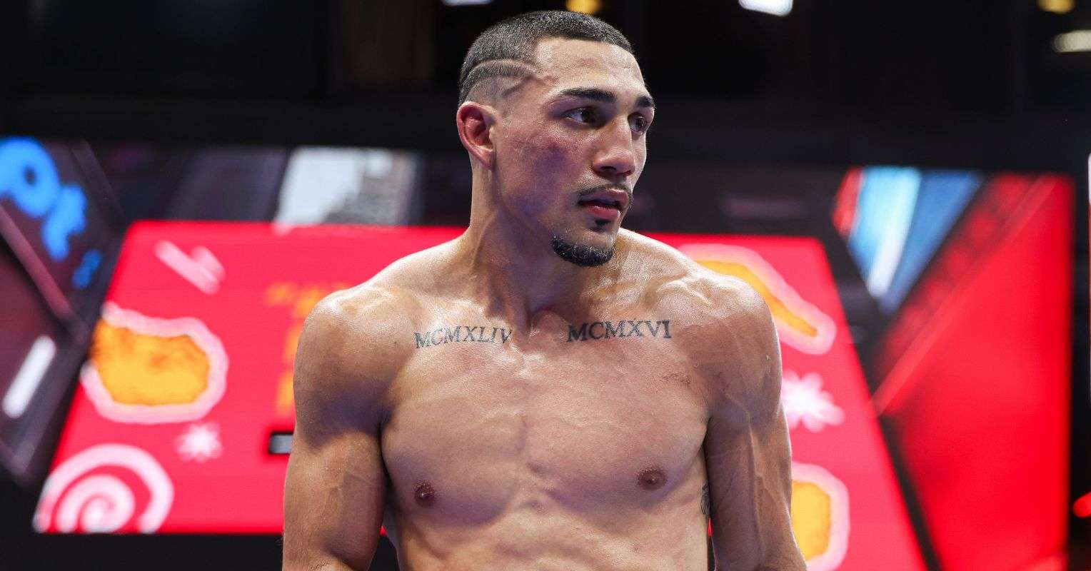 Теофимо Лопез WBA-ийн аварга цолоо хамгаалах эсвэл бүсээсээ татгалзах сонголтын өмнө ирлээ