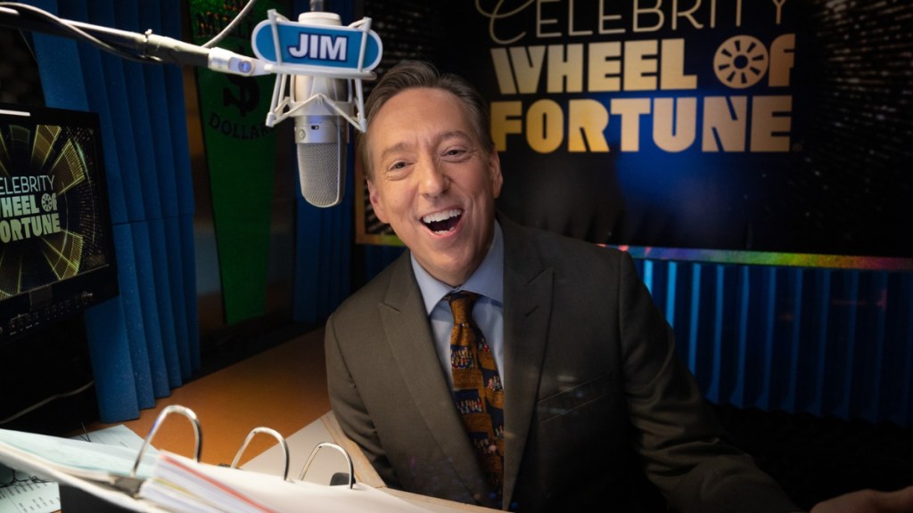 Wheel of Fortune нэвтрүүлгийн хөтлөгч Жим Торнтоныг агаарын тээврийн дуулианы улмаас түдгэлзүүллээ