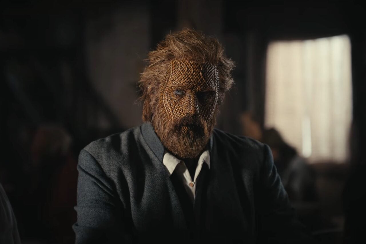 “Wicker” киноны гол дүрийн жүжигчин Александр Скарсгардын дүр үзэгчдийн анхаарлыг татаж байна