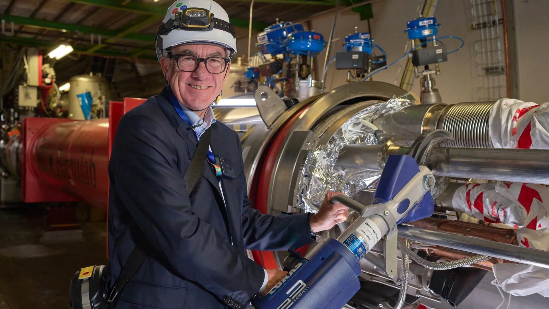 CERN Их хадрон хурдасгуурын хүчин чадлыг нэмэгдүүлэх томоохон шинэчлэлийг эхлүүллээ