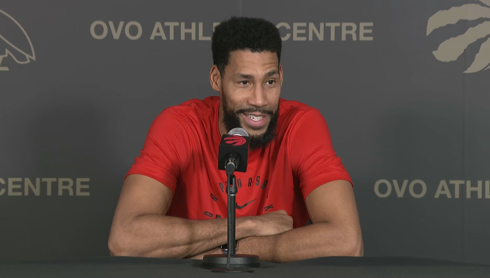 NBA-д 16 жил тоглосон Гарретт Темпл карьераа уртасгах нууцаа дэлгэлээ