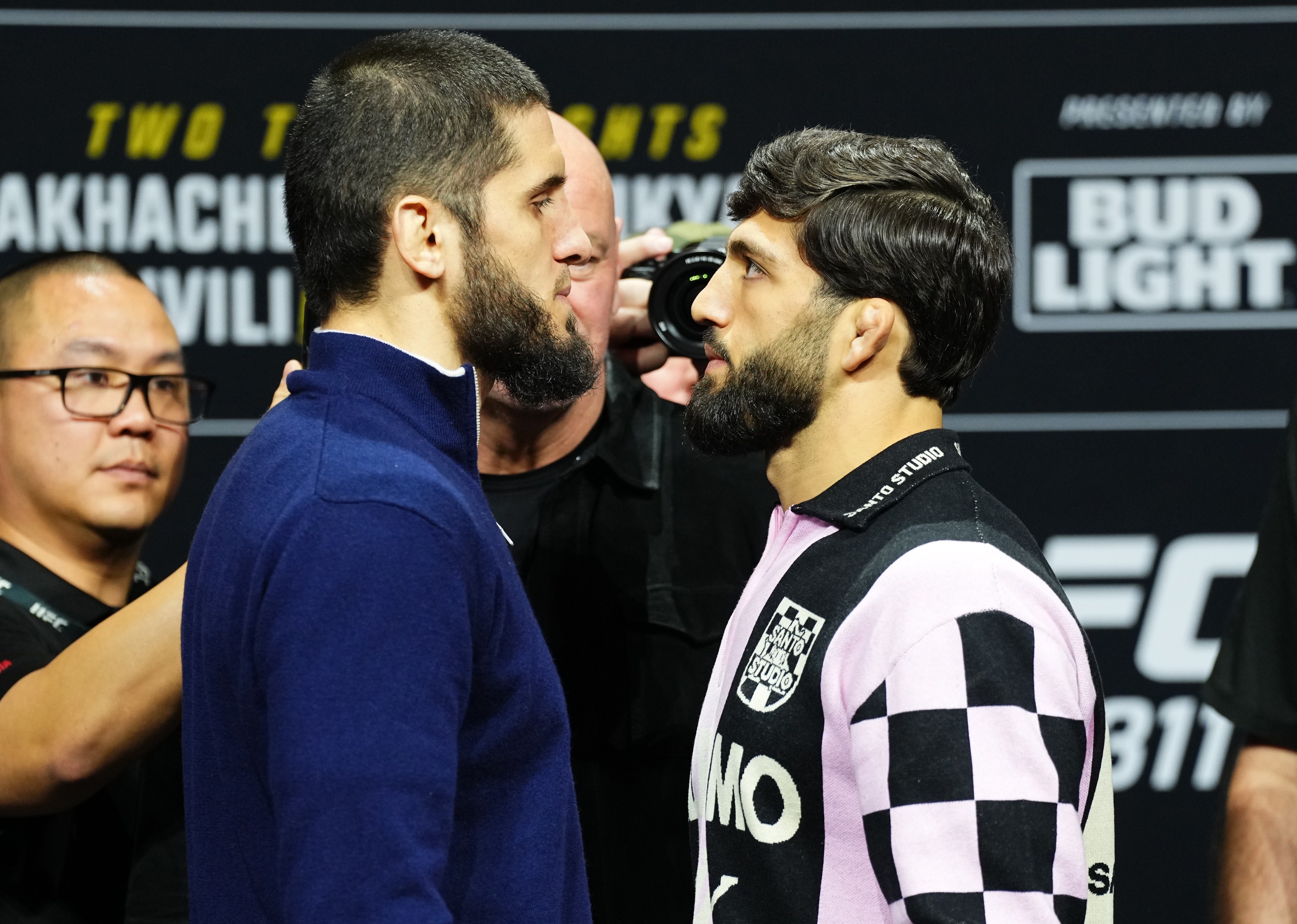 Арман Царукян Ислам Махачевын UFC-д тогтоосон дээд амжилтыг эвдэх зорилготой байна