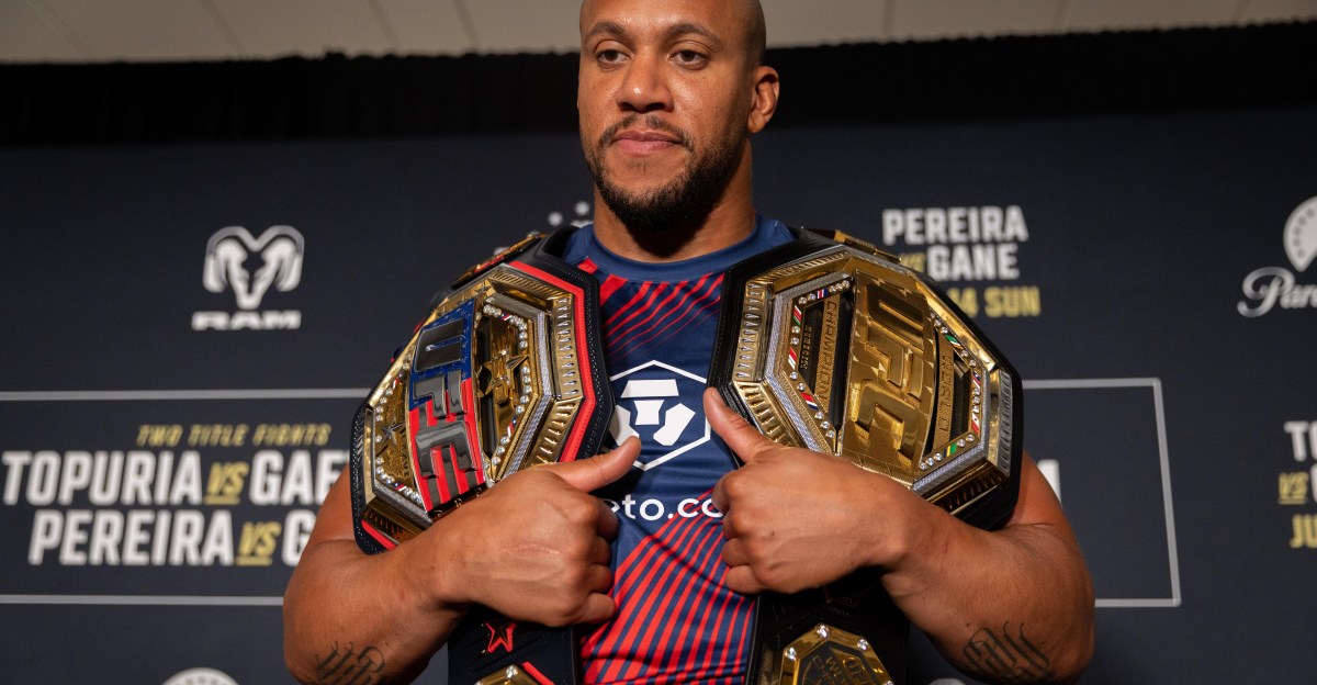 Сирил Ганыг UFC-ийн жинхэнэ аваргаар өргөмжлөх болоогүй гэж Дана Уайт мэдэгдэв