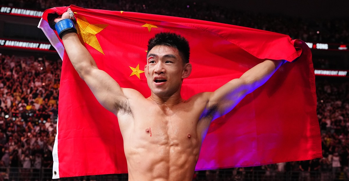 Сүн Ядон UFC-ийн хөнгөн жингийн чансааг өөрчилсөн томоохон ялалтыг байгууллаа