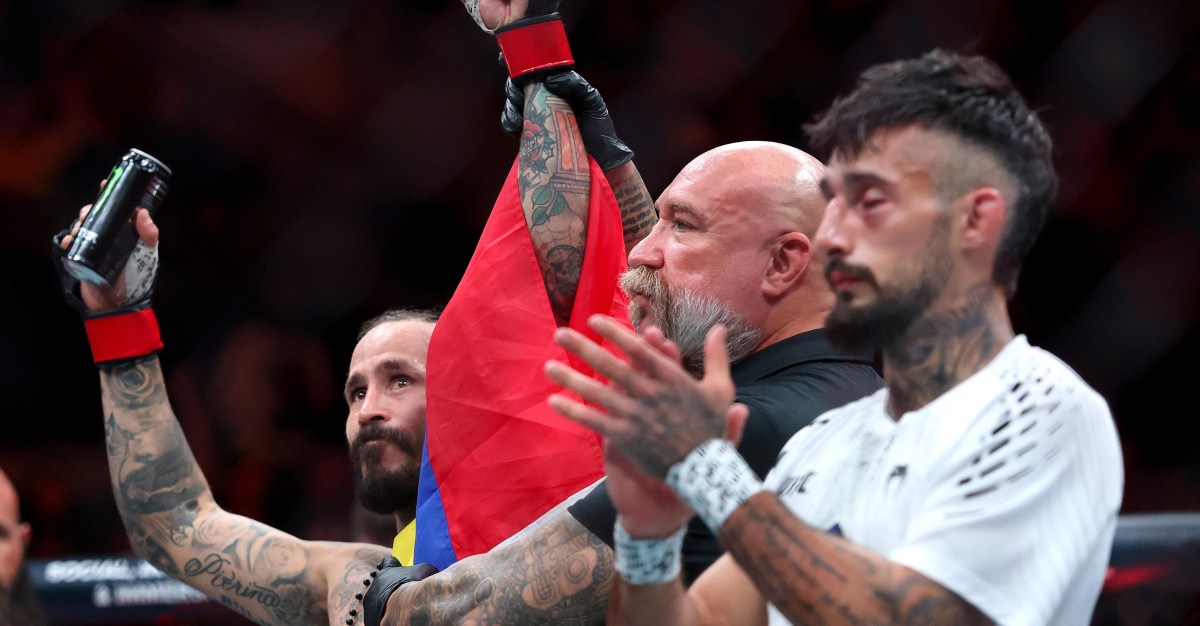 Чарльз Журден UFC 331 тэмцээний үеэр яагаад тулааныг зогсоох шийдвэр гаргаснаа тайлбарлав