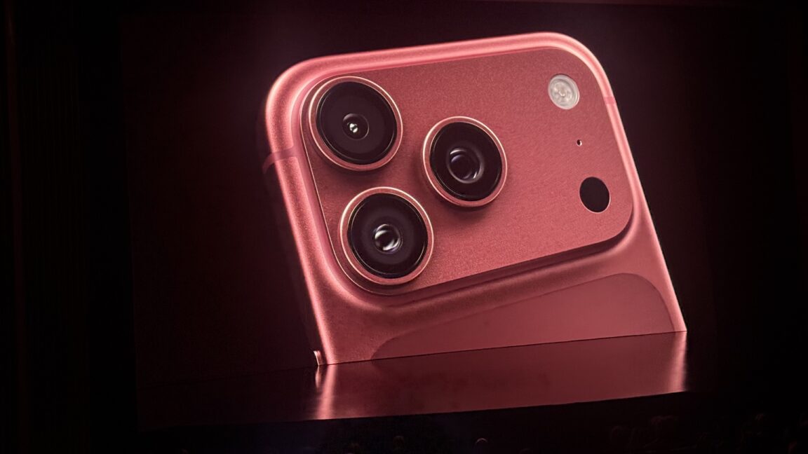 iPhone 18 Pro загвар нь A20 Pro чип болон хувьсах диафрагмын камертай танилцуулагдлаа