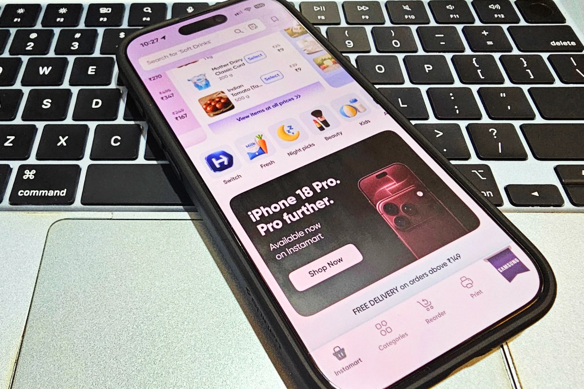 Энэтхэгт шинэ iPhone загваруудыг 10 минутын дотор хүргэх үйлчилгээ эхэллээ