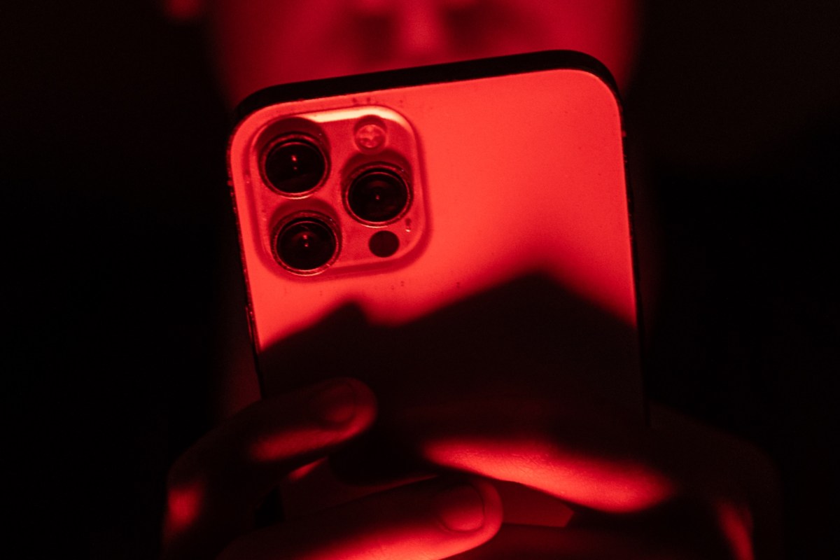 Apple компани iOS 26, iPadOS 26 болон macOS 26 үйлдлийн системүүд дэх аюулгүй байдлын цоорхойг засварлалаа