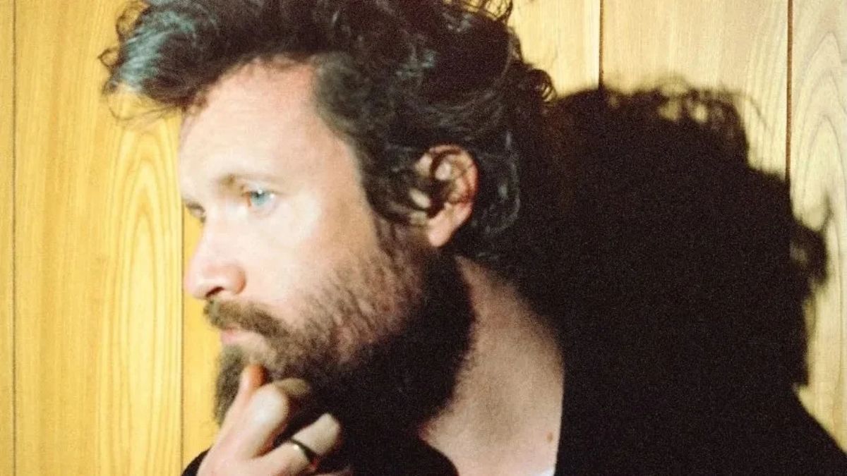 Father John Misty 2013 оноос хойш анх удаа бие даасан аялан тоглолтоо зарлалаа