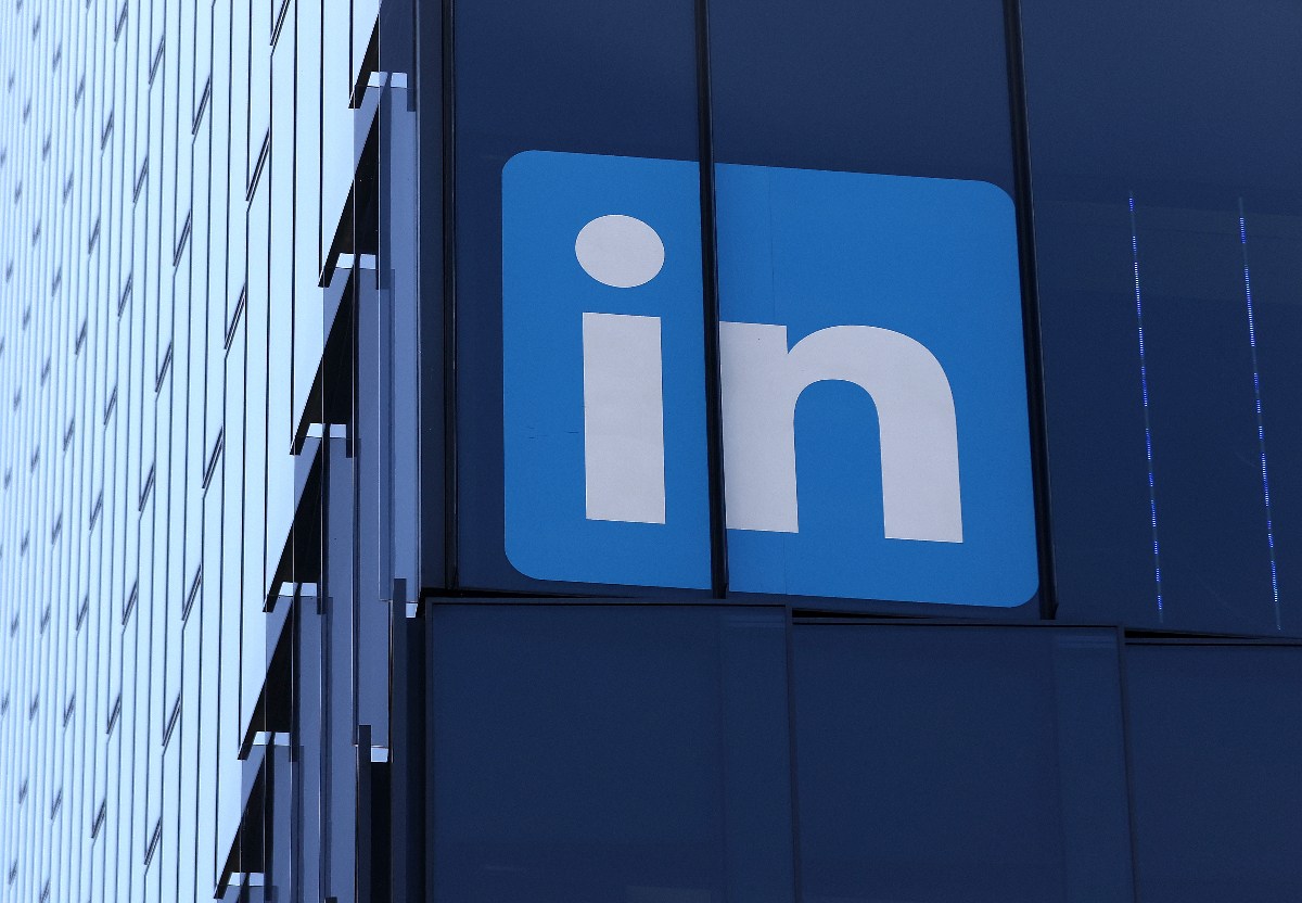 LinkedIn хуурамч хаяг болон ажлын туршлагыг илрүүлэх шинэ хэрэгслүүдийг нэвтрүүллээ