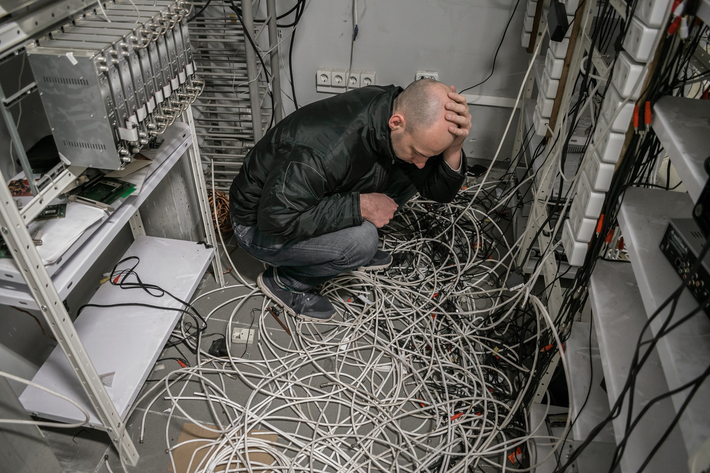 ChatGPT, Claude, болон Grok зэрэг томоохон чатботуудын үйл ажиллагаа гэнэт доголдов