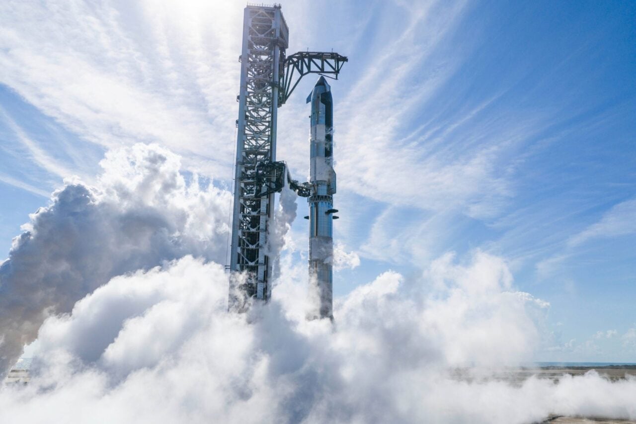 SpaceX компани Starship пуужингаа анх удаа тойрог замд оруулахаар бэлтгэж байна