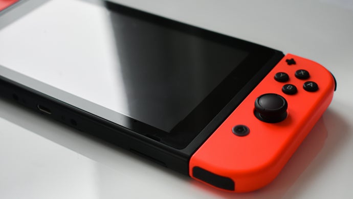 Nintendo of America компани хулгайн программ хангамж түгээгчээс 4.5 сая долларын нөхөн төлбөр гаргууллаа