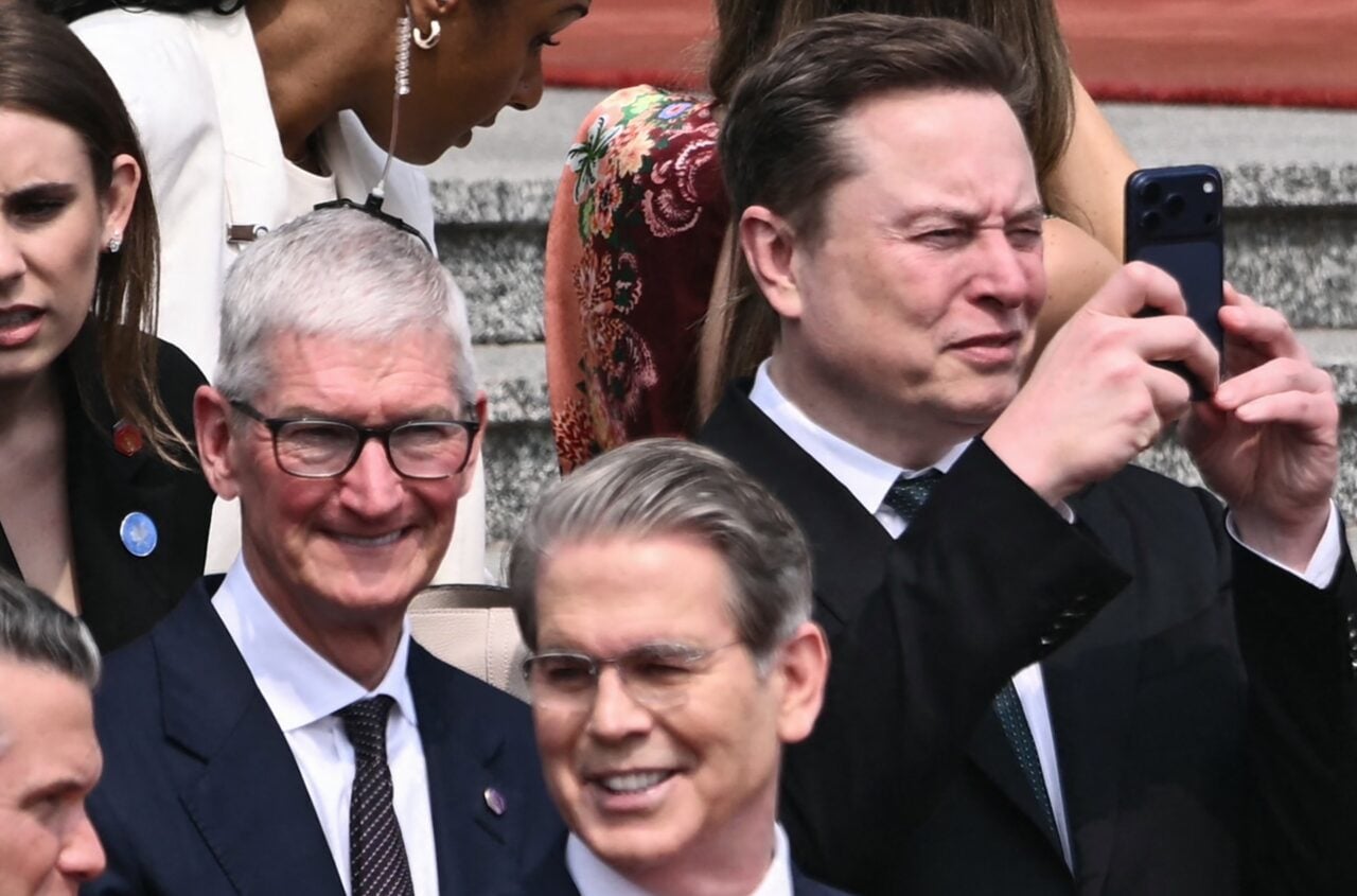 SpaceXAI болон X Corp Apple-ийн эсрэг гаргасан монополийн эсрэг нэхэмжлэлээ цуцалжээ