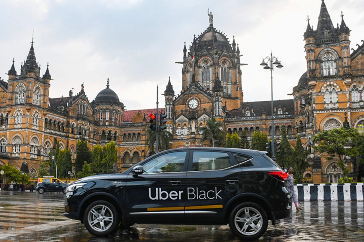 Uber Энэтхэгийн тээврийн үйлчилгээний Carrum стартапад 10 сая долларын хөрөнгө оруулалт хийлээ
