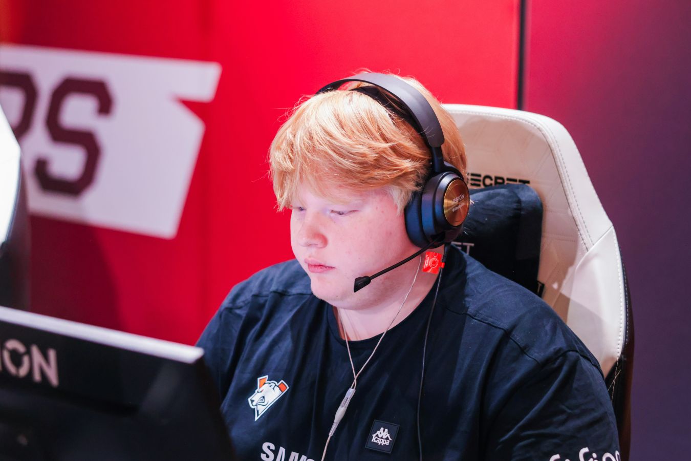 Virtus.pro баг Stake Pulse Beat II тэмцээнээс хасагдлаа