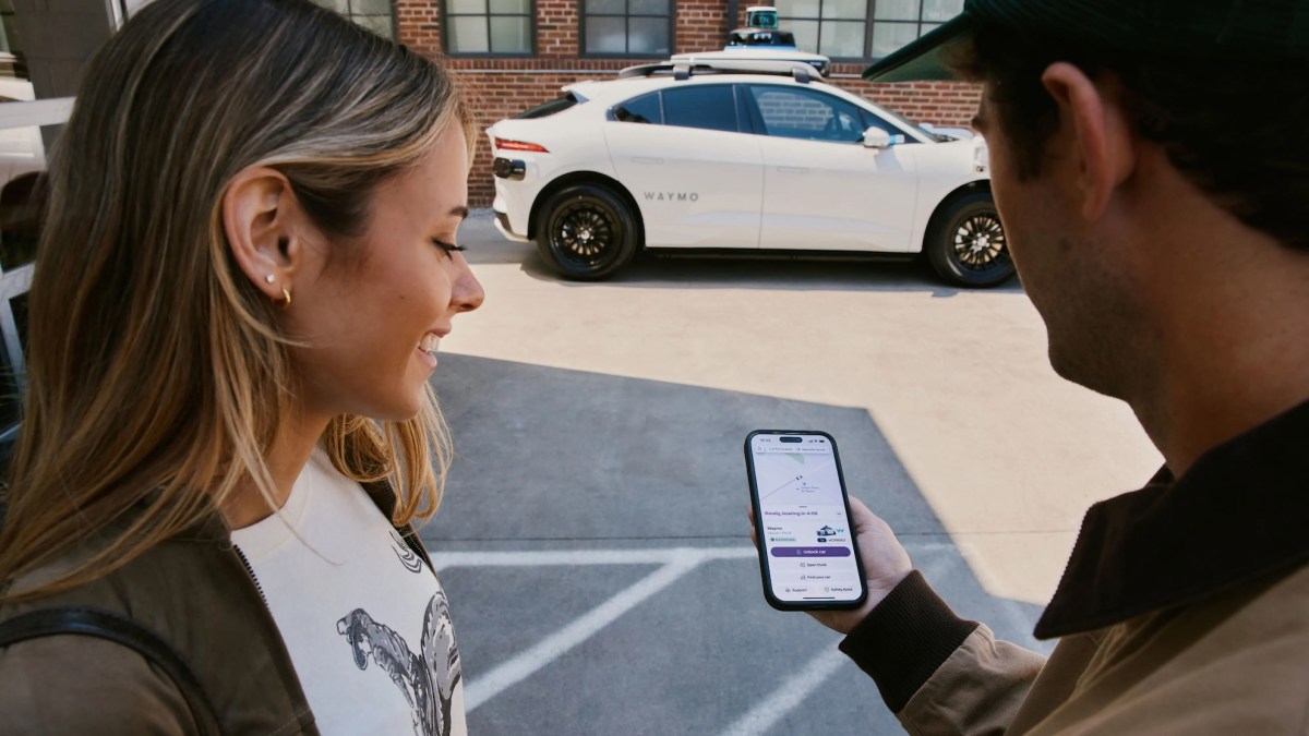 Lyft компани Нэшвилл хотод Waymo роботакси үйлчилгээг нэвтрүүлж зах зээлээ тэллээ